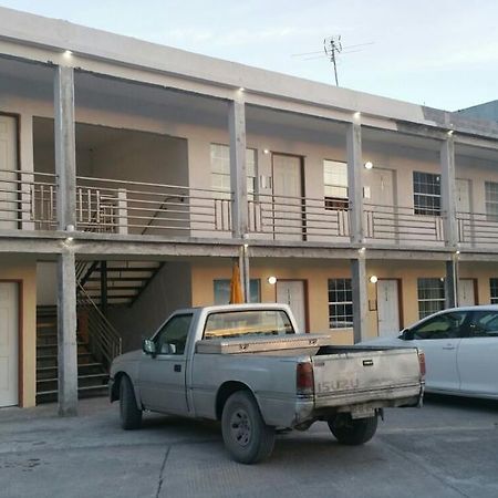 Hotel Estrella Матаморос Екстериор снимка