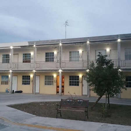 Hotel Estrella Матаморос Екстериор снимка
